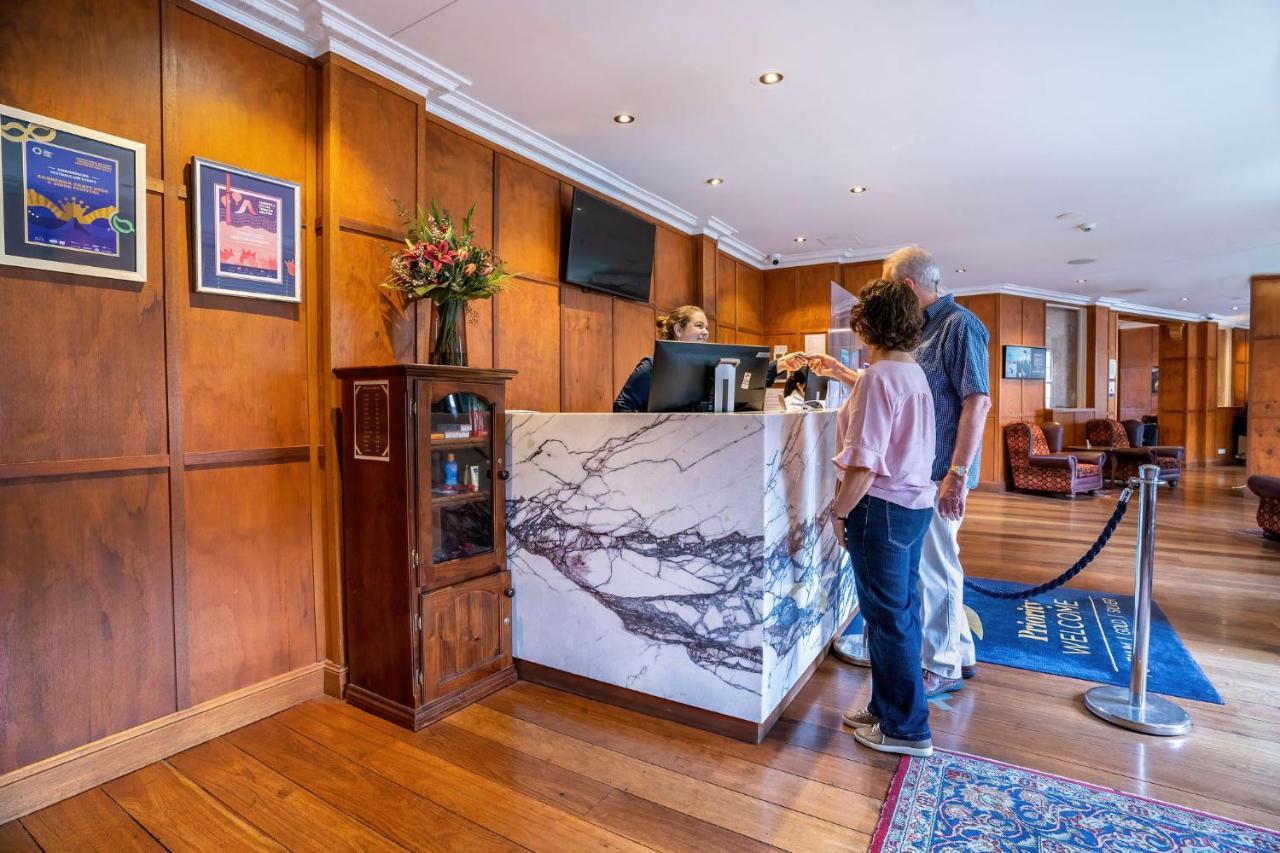 Mercure Canberra Exterior foto
